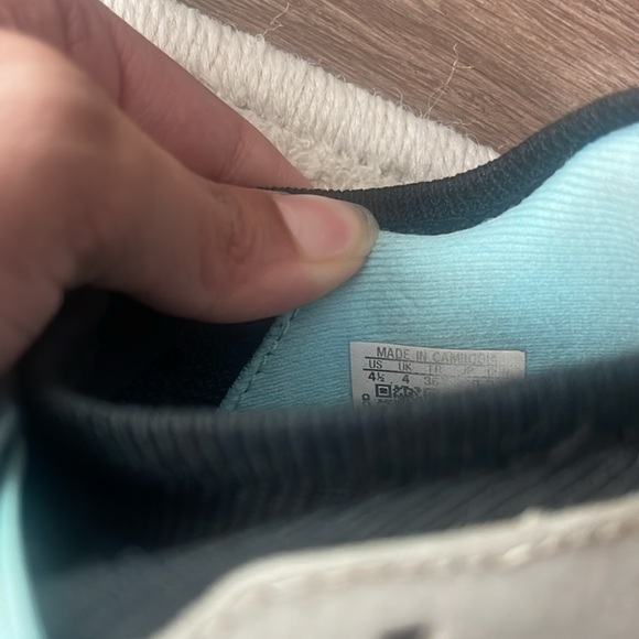 Messi .3 Adidas Cleats - Picture 5 of 5